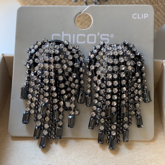 Chicos ‘Crystal’ Convertible Pendant and Earrings - Picture 8 of 9